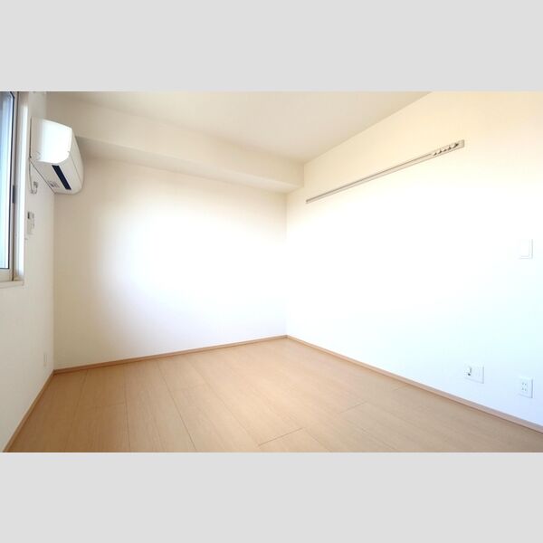 その他 (洋室6帖)