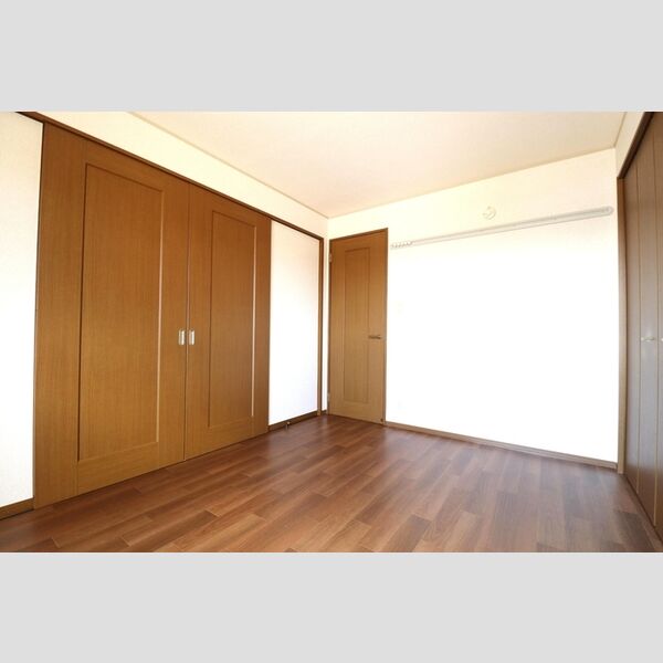 その他 (南側洋室6帖)