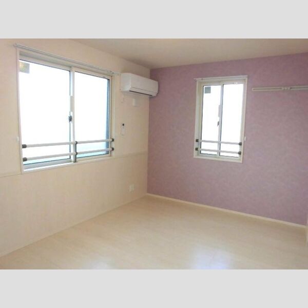 その他 (北側洋室)