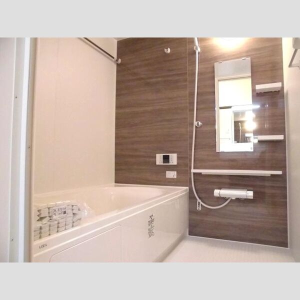 バス (追い焚き機能付き風呂)