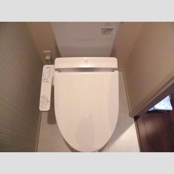 トイレ (温水洗浄暖房便座)