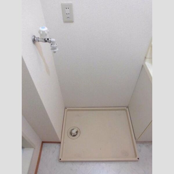 その他 (洗濯機置き場)