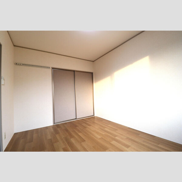 その他 (南側洋室6帖)