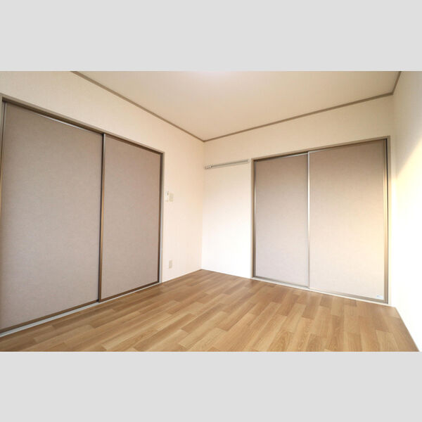 その他 (南側洋室6帖)