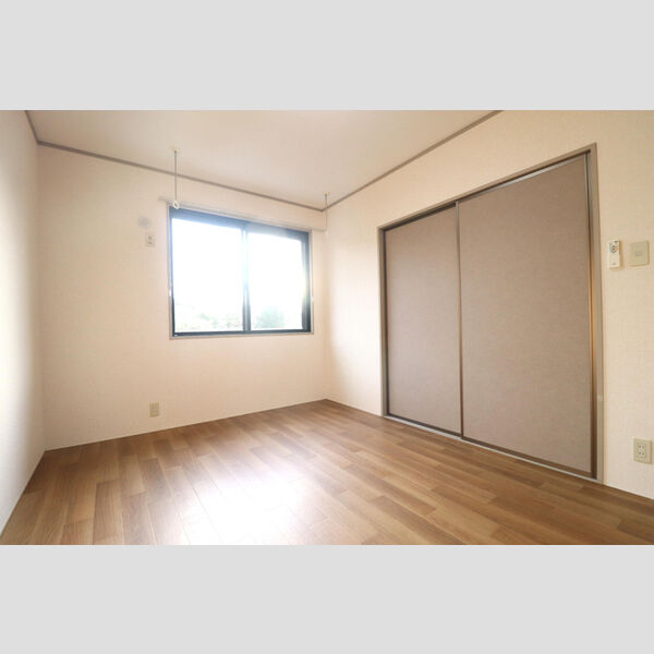 その他 (南側洋室6帖)