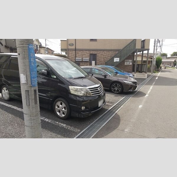 駐車場 (駐車場)