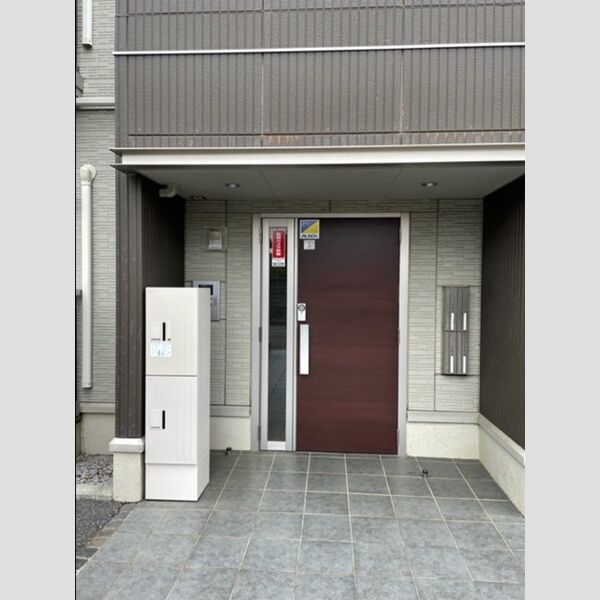 エントランス (エントランス)