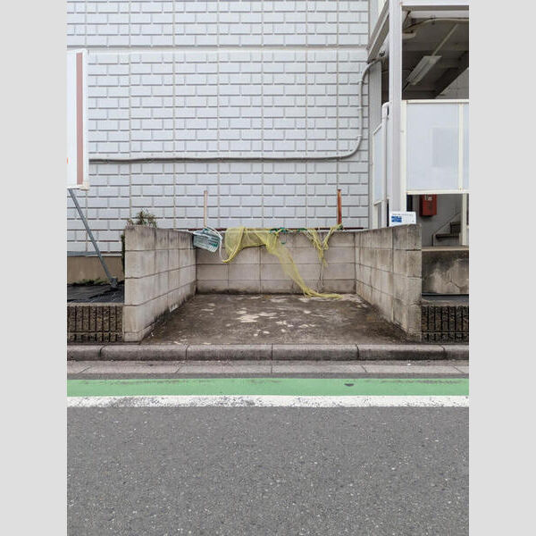 現地周辺 (ゴミ置場)