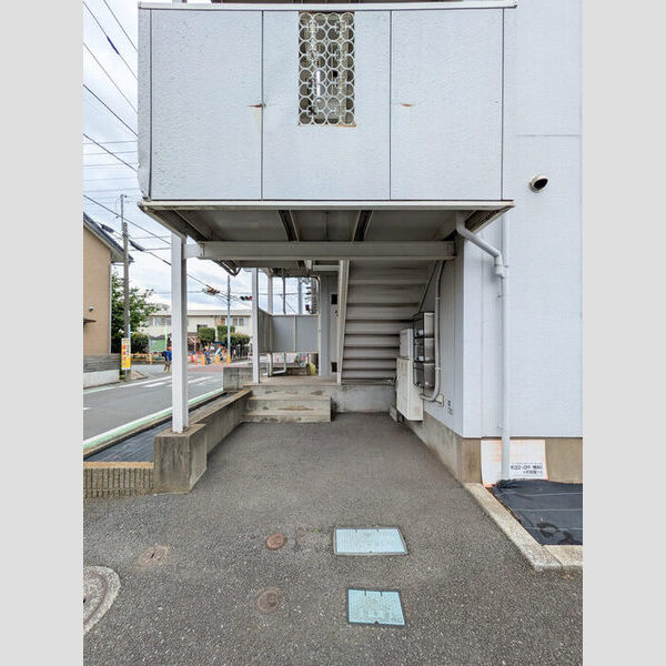 エントランス (エントランス)