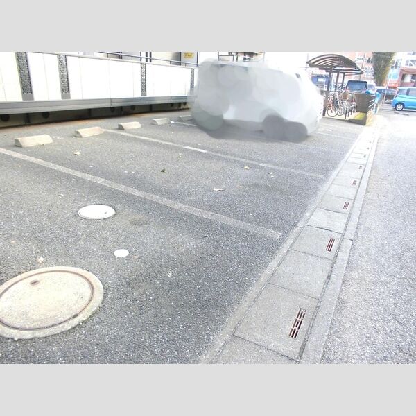 駐車場 (駐車場)