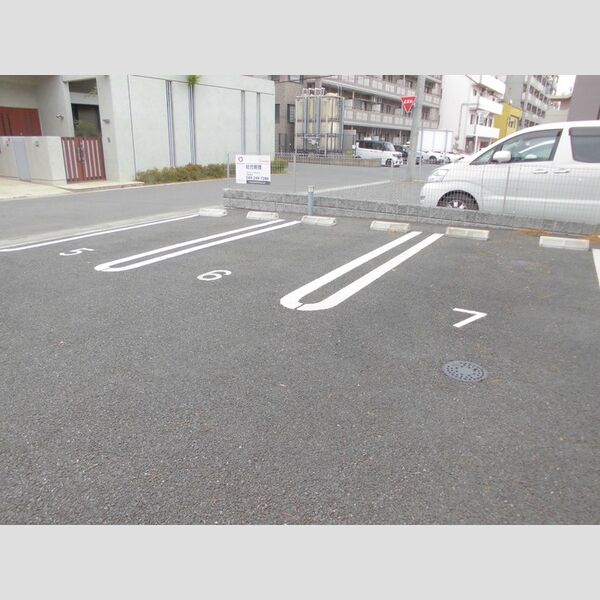 駐車場 (駐車場)