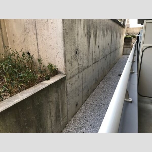 現地周辺 (ベランダ前)