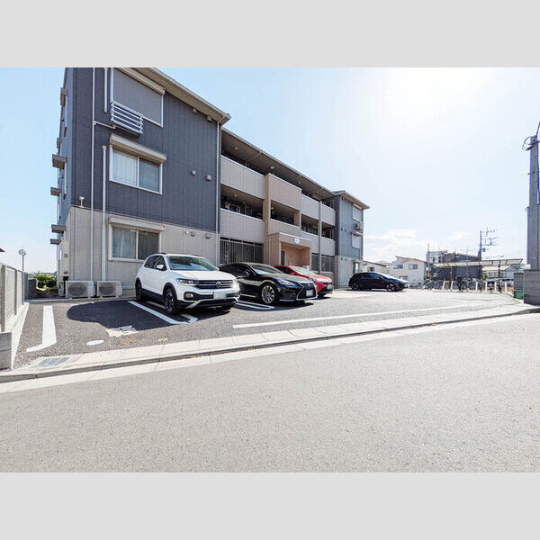 駐車場 (駐車場)