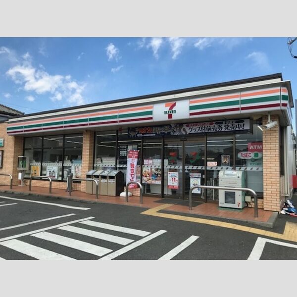 現地周辺 (セブンイレブン)