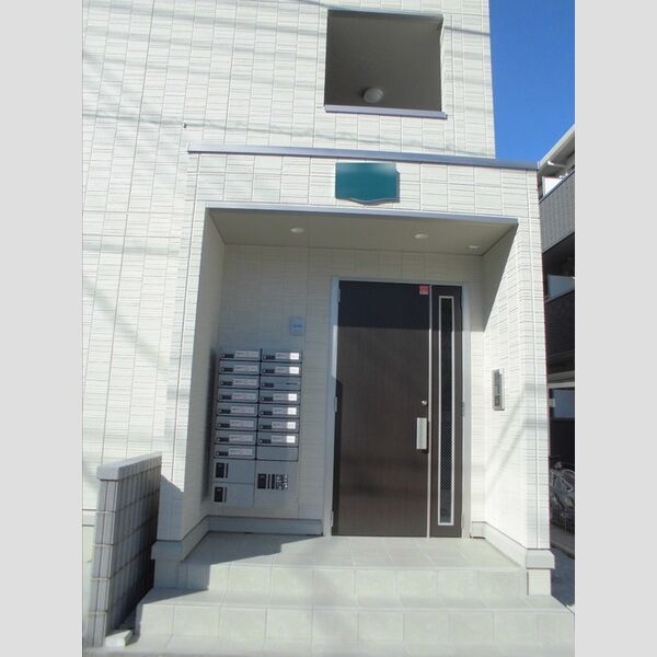 エントランス (エントランス)