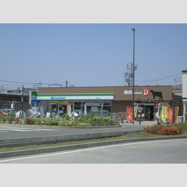 現地周辺 (コンビニ・焼肉店 約580m)