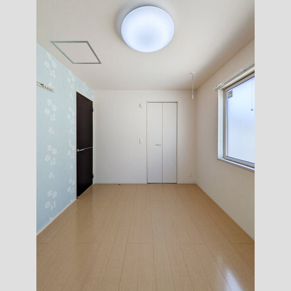 その他 (北側洋室)