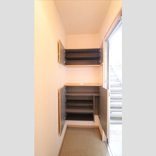 玄関 (★シューズボックス★)