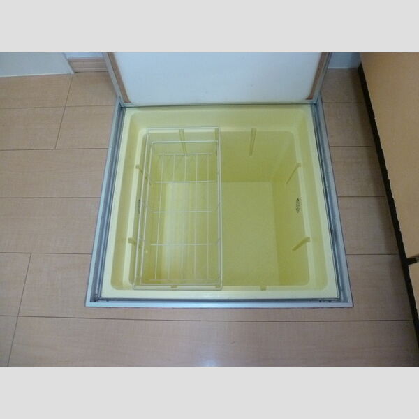 その他 (床下収納)