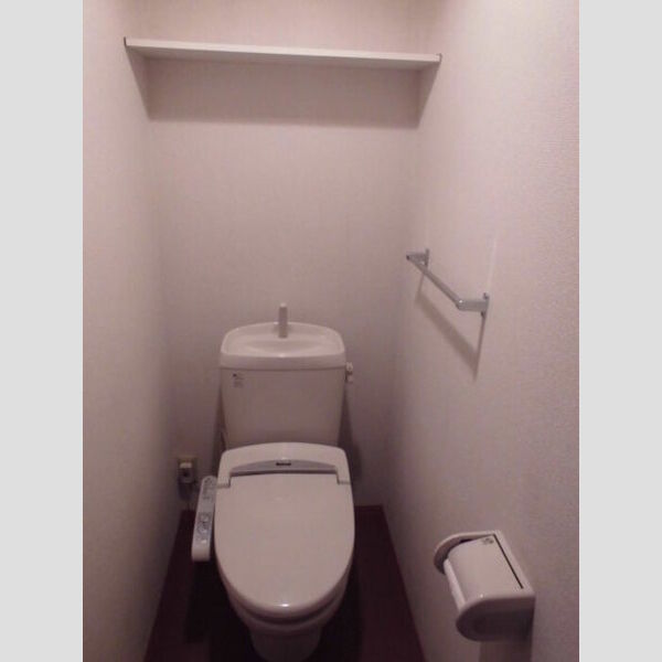 トイレ (トイレ)