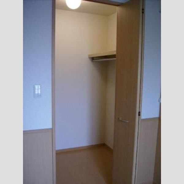 収納 (ウォークインクローゼット)