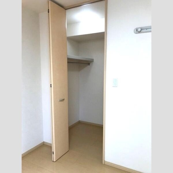 収納 (ウォークインクローゼット)