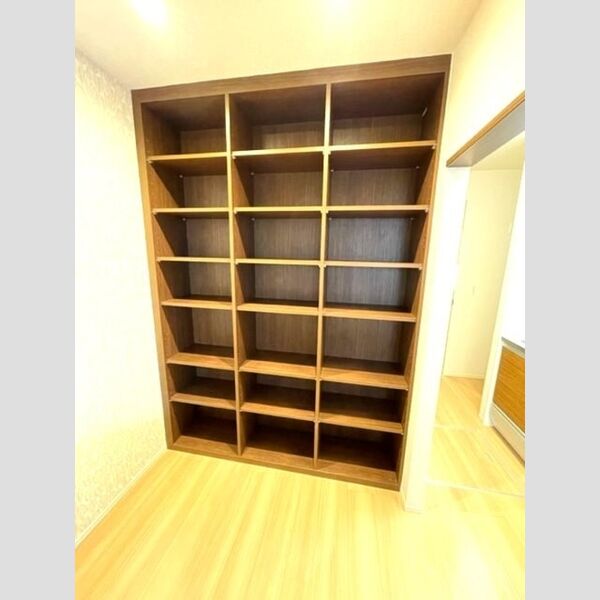 その他 (収納棚)