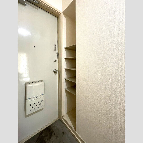 収納 (シューズボックス)