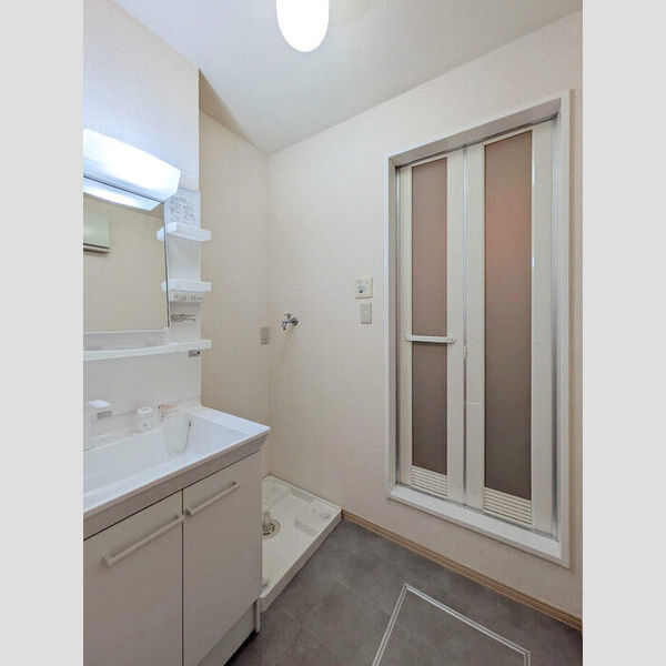 その他 (洗濯機置き場・脱衣所)