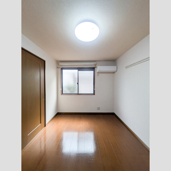 その他 (西側洋室)