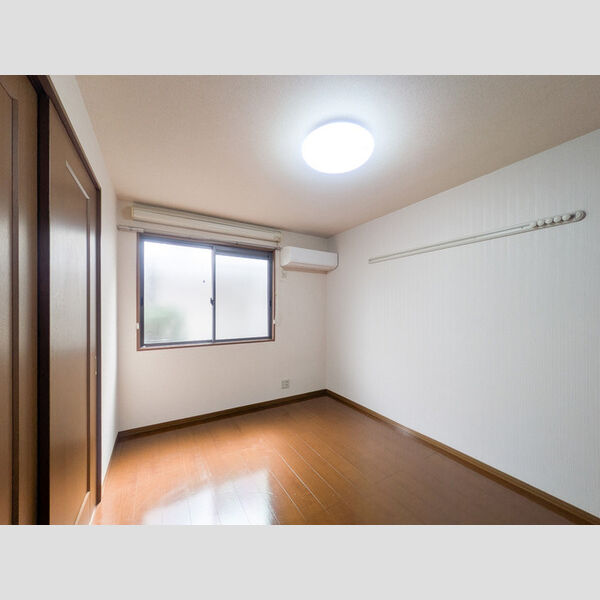 その他 (西側洋室)