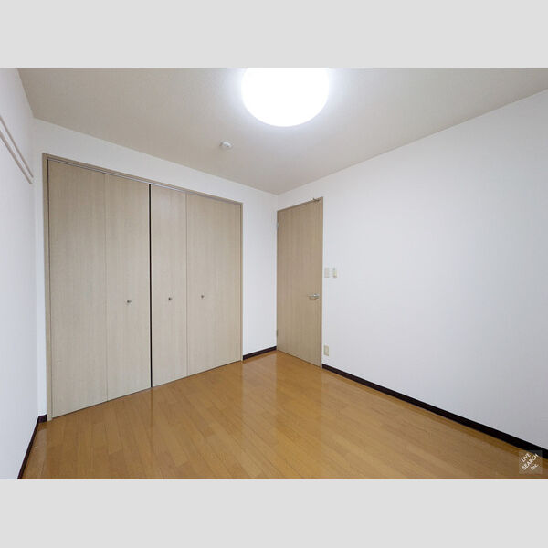 その他 (洋室5帖)