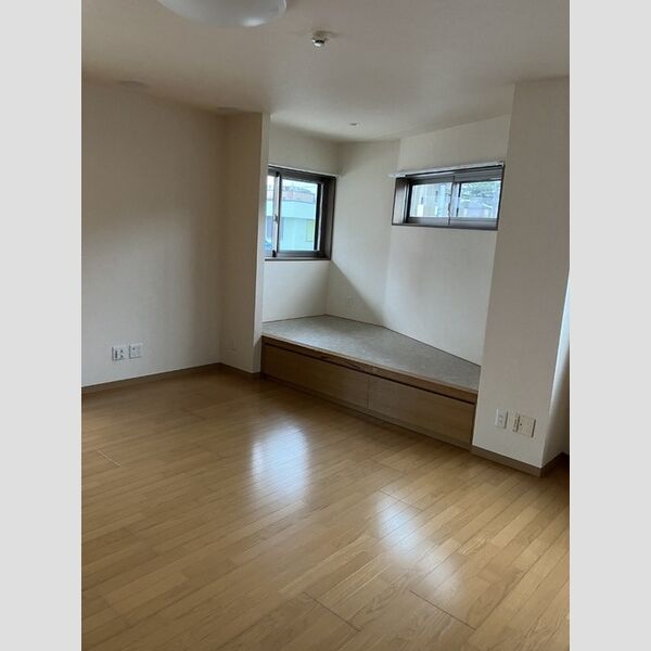 その他 (小上がりスペース)