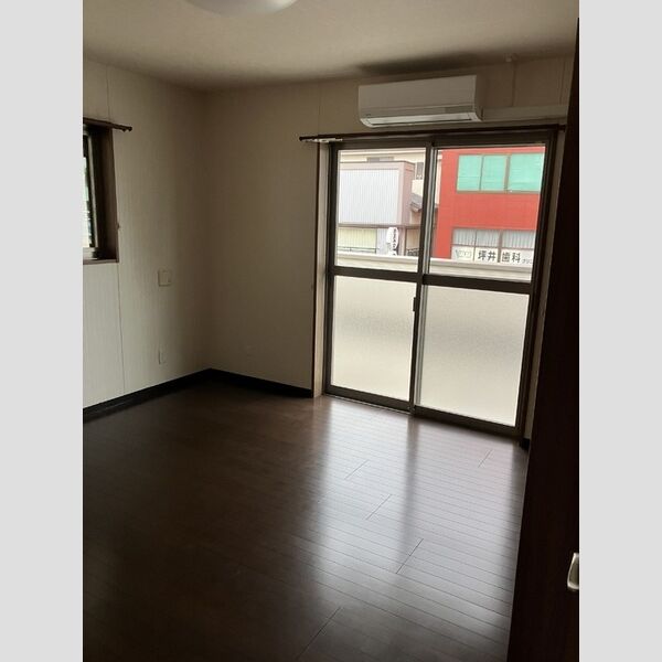 その他 (洋室8.1帖)