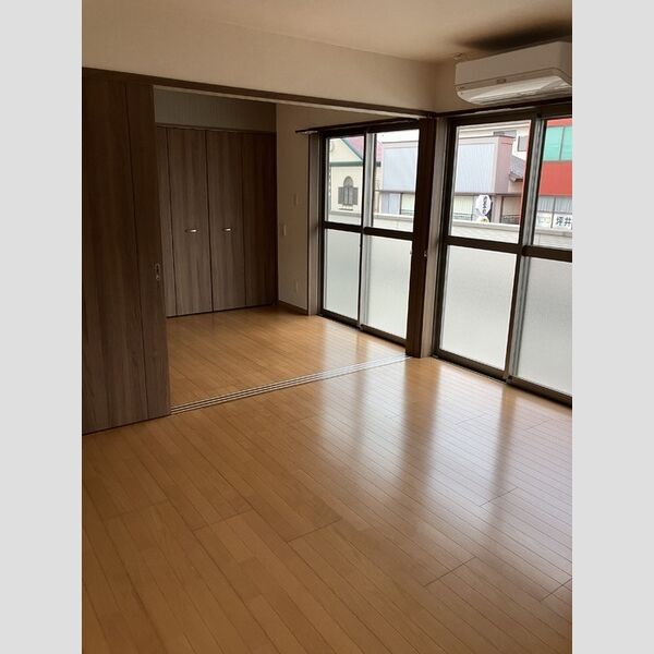 居室・リビング (LDK～洋室5.4帖)