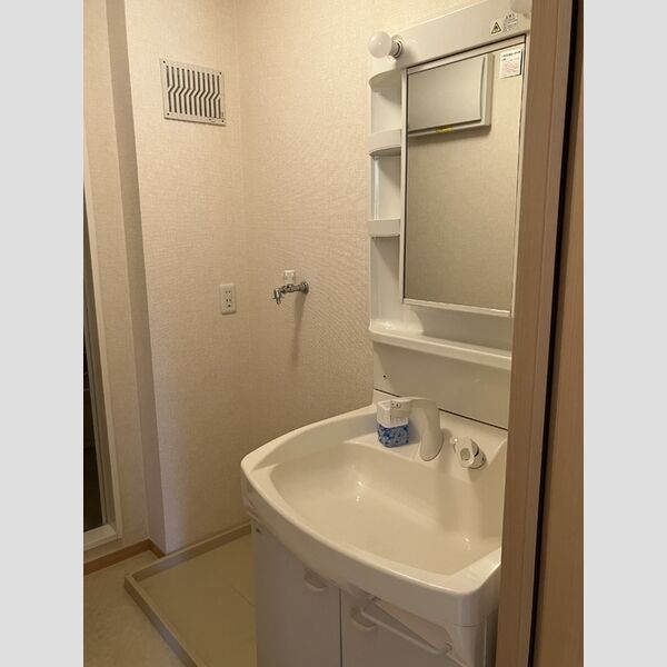 洗面所 (洗面室)