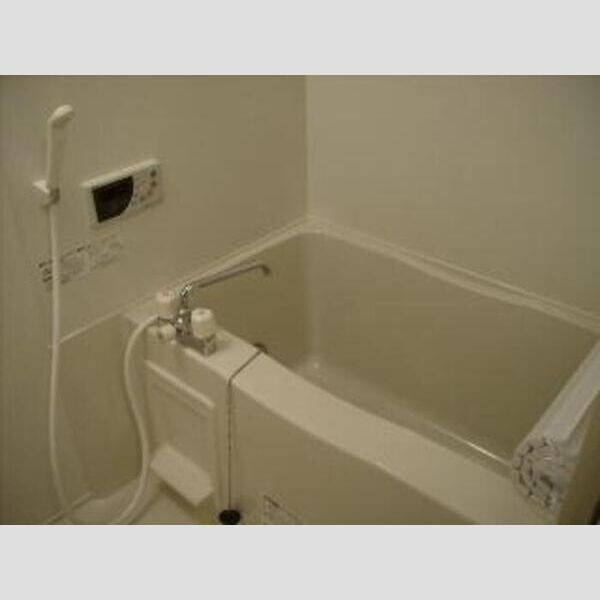 バス (浴室(追焚給湯器付))