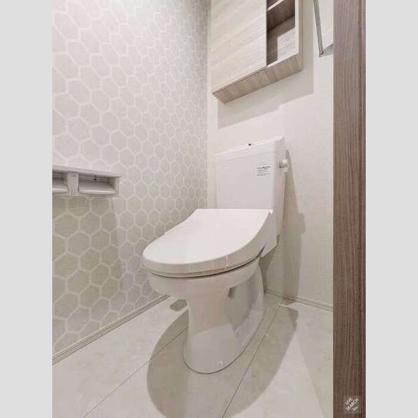 トイレ (温水洗浄暖房便座)