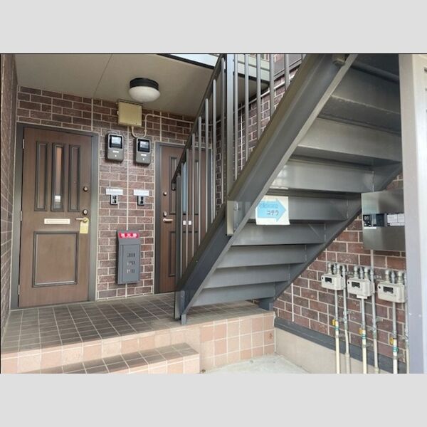 現地周辺 (エントランス)