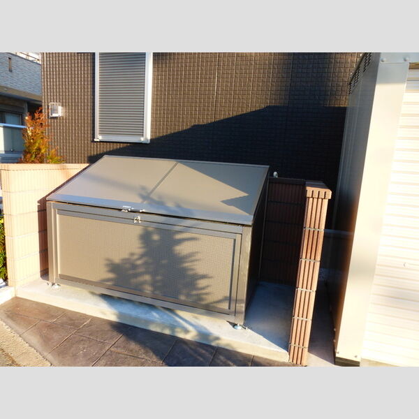 現地周辺 (ゴミBOX)