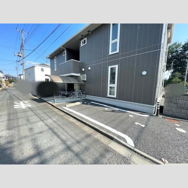 駐車場 (駐車場)
