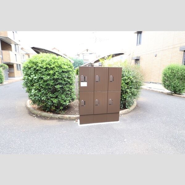 現地周辺 (宅配ボックス)