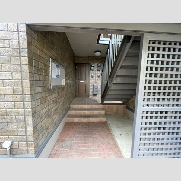 エントランス (エントランス)