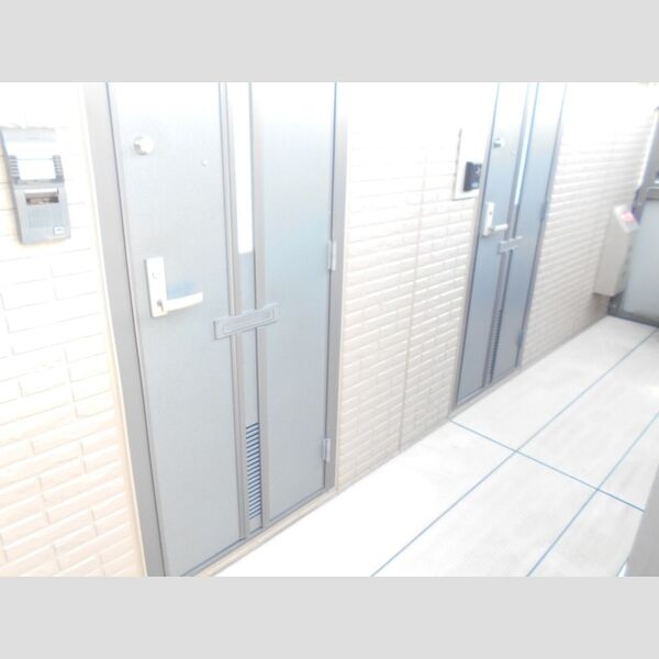 現地周辺 (共用廊下)