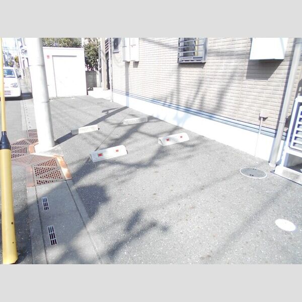 駐車場 (駐車場)