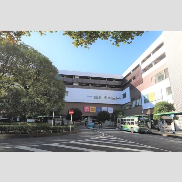 現地周辺 (西武池袋線　所沢駅　東口　650m)