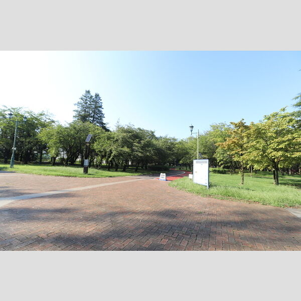 現地周辺 (彩の森入間公園　600m)