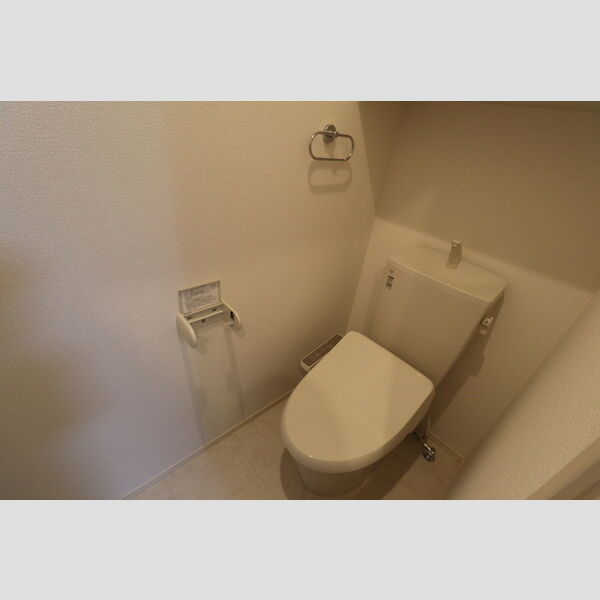 トイレ (温水洗浄暖房便座)