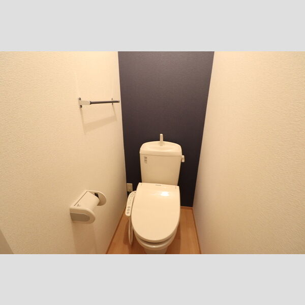 トイレ (温水洗浄暖房便座)