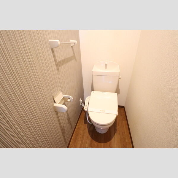トイレ (温水洗浄暖房便座)